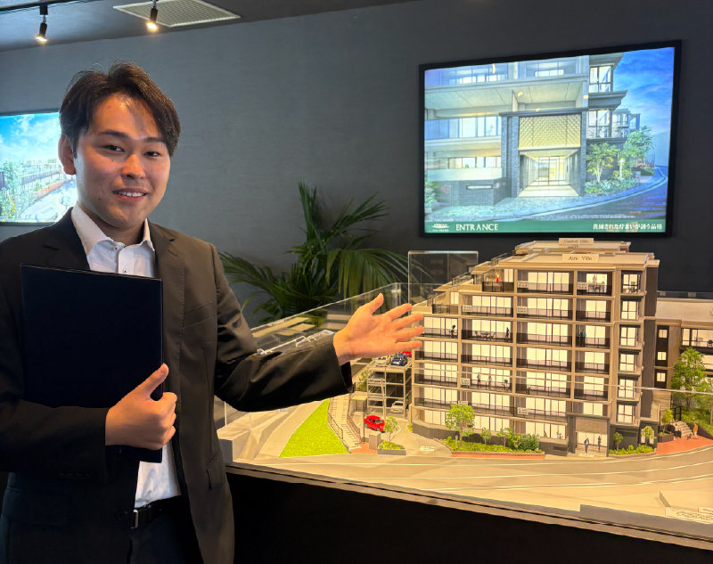 先輩に学びながら挑む人生の選択サポート-INTERVIEW