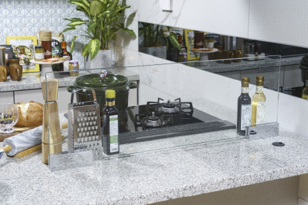 ガラスディバイダー