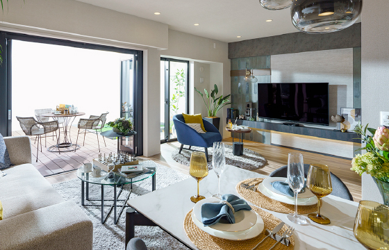 リビング・ダイニング（Folタイプモデルルーム有償オプションプラン／2025年7月撮影）