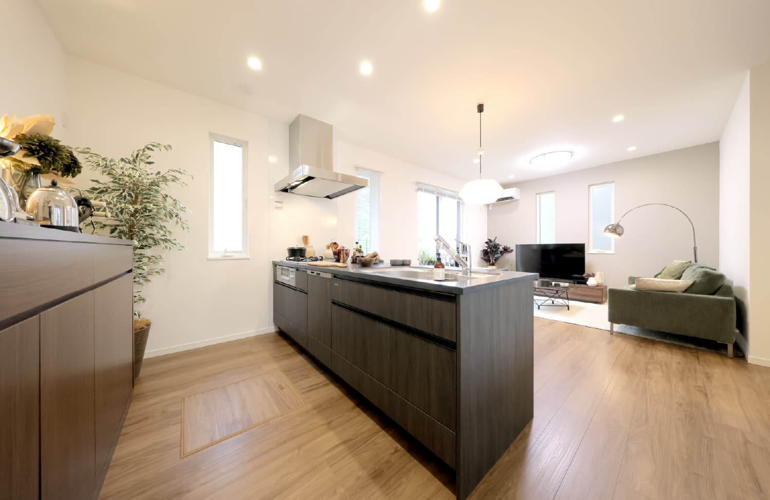 LIVING DINING KITCHEN